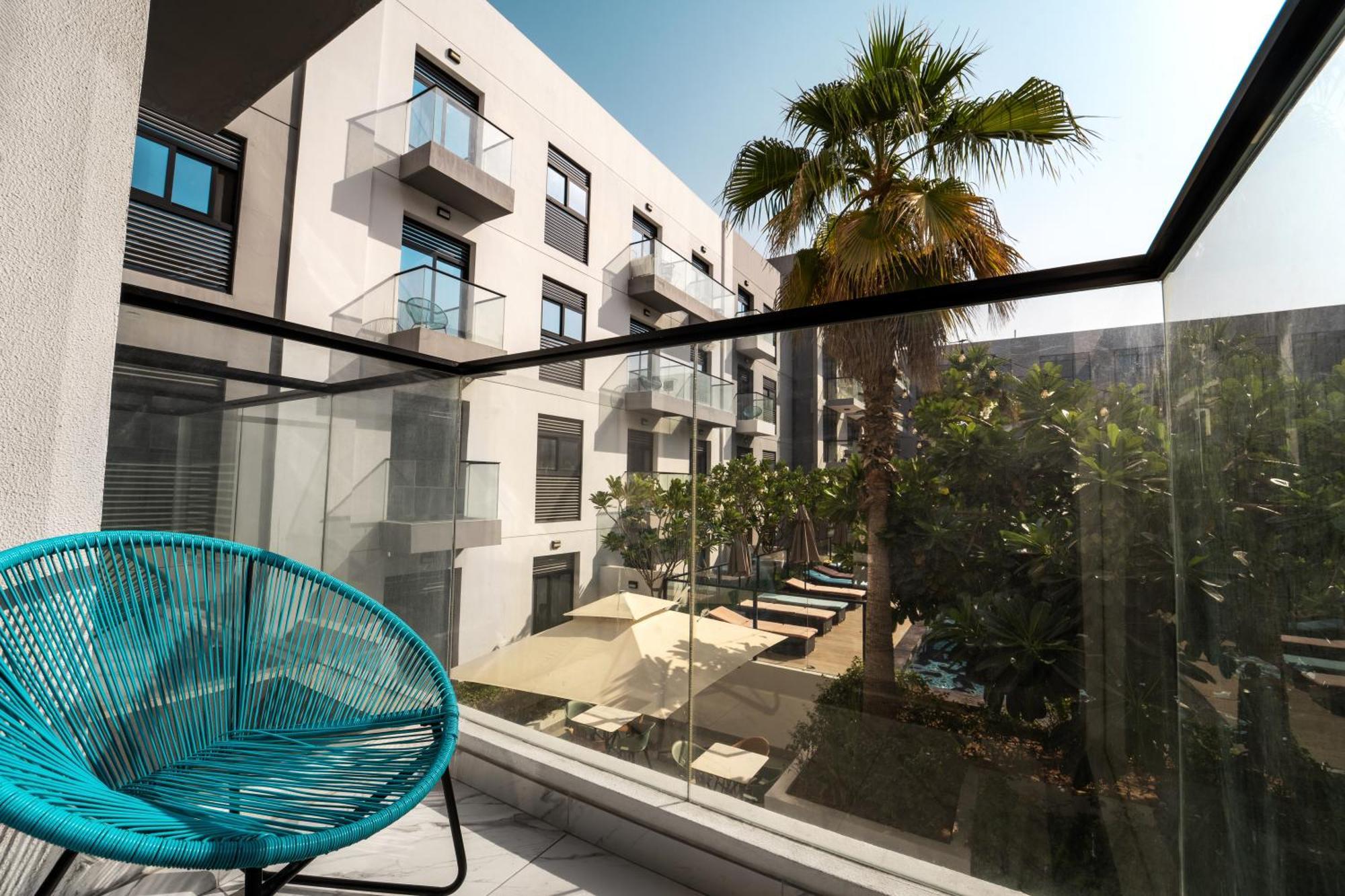 Aparthotel Izzzi Life Mint Dubái Exterior foto